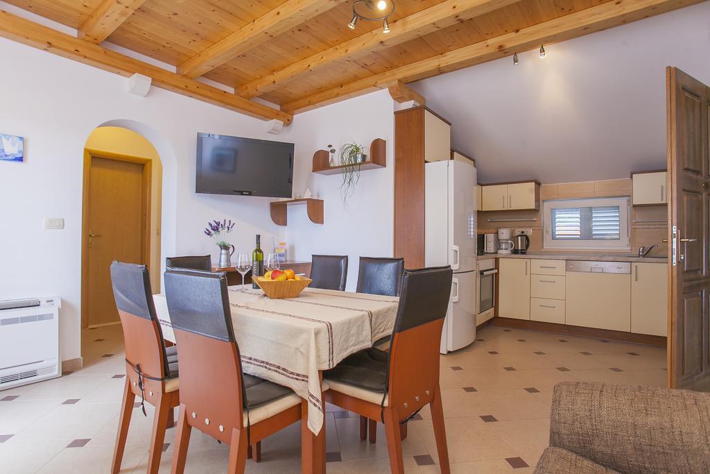 Apartments Villa Maris Lumbarda Rom bilde