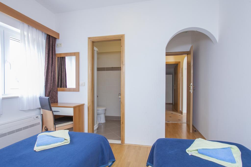 Apartments Villa Maris Lumbarda Rom bilde