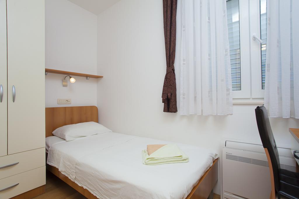 Apartments Villa Maris Lumbarda Rom bilde