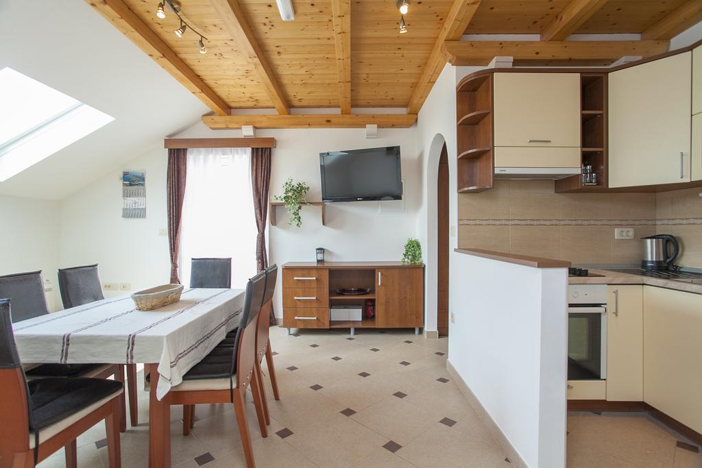 Apartments Villa Maris Lumbarda Rom bilde